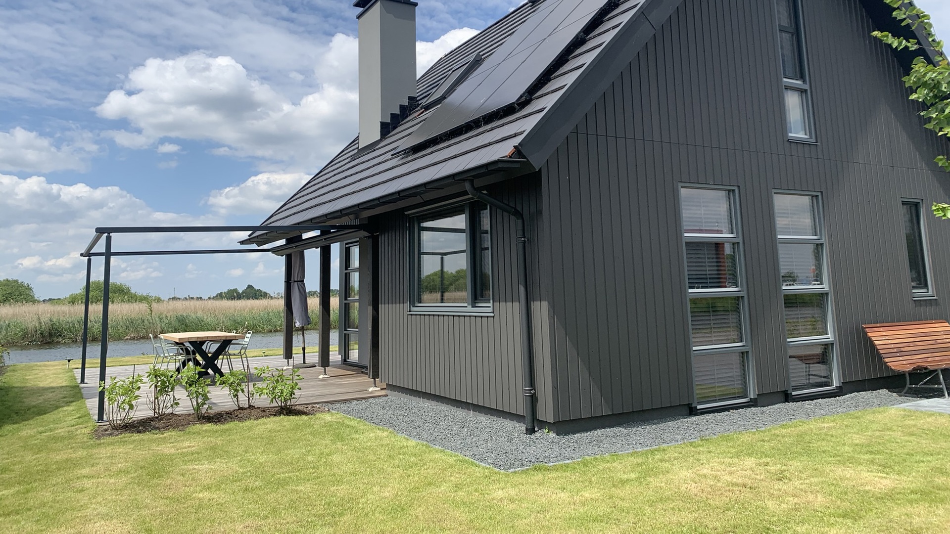 Woning met tuin en plateau